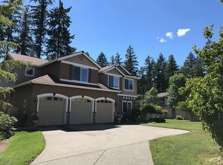 8838 Ellsworth Ct NE, Lacey, WA 98516