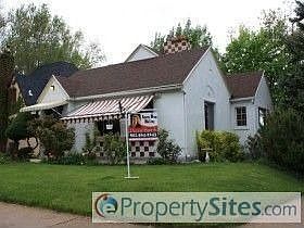 2nd image of 2655 Taylor Ave