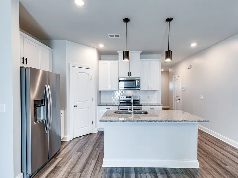 725 Prairie View Dr #1 — Photo 8
