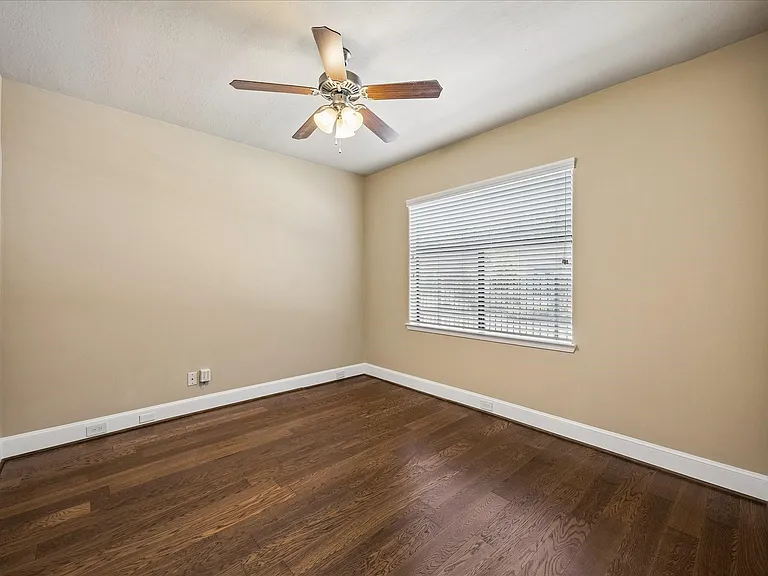 405 Jackson Hill St — Photo 14