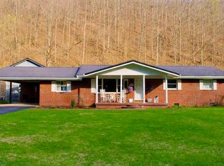 30 Amos Newsome Ln, Virgie, KY