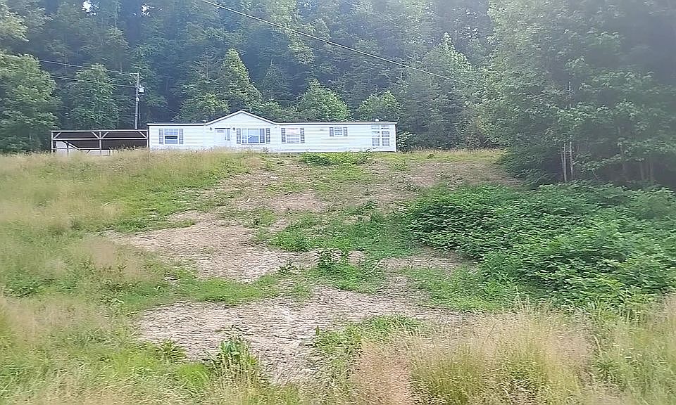 1st image of 1204 Woods Rd