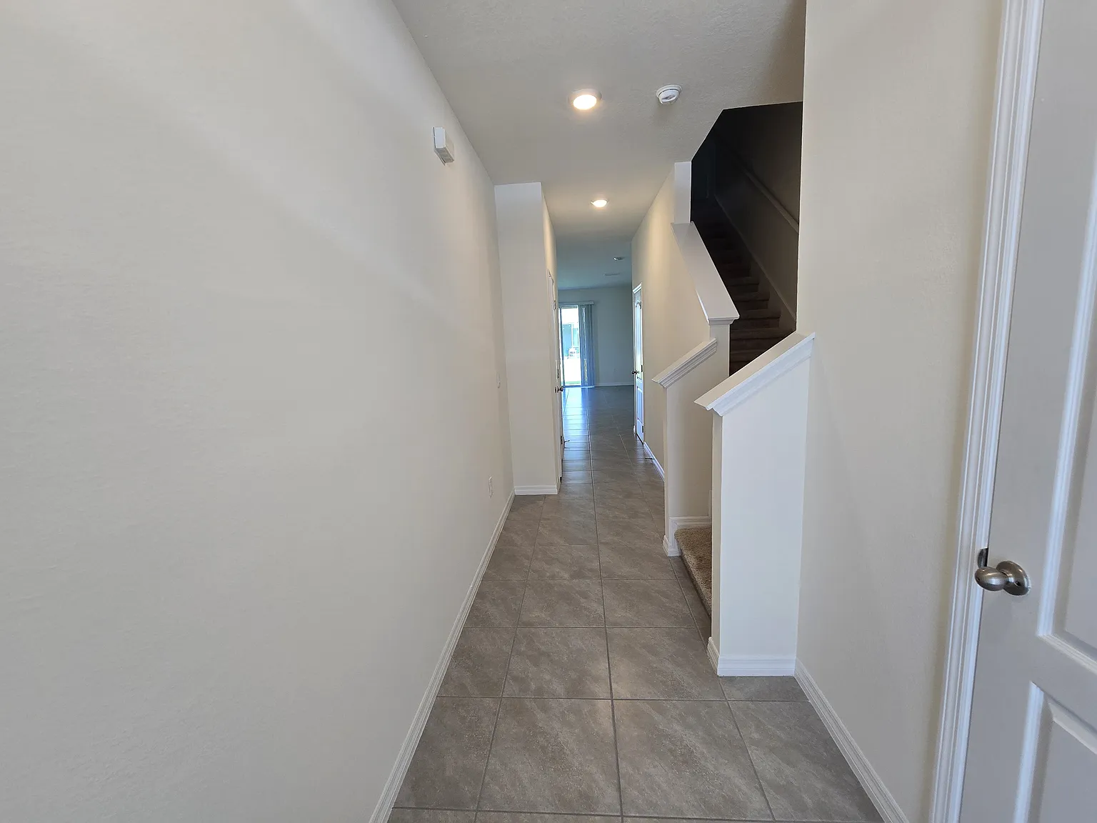 3 bed, 2.5 bath, 1740 sqft, $2,200 — Photo 4