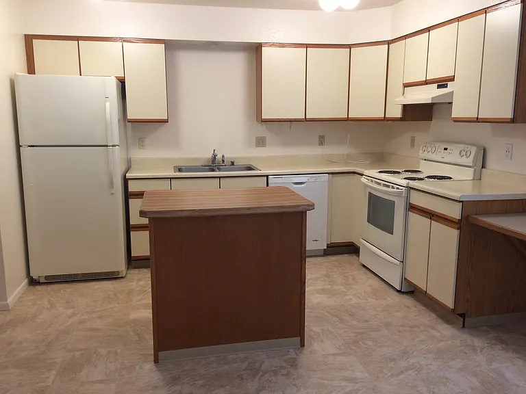 700 W 47th Ave #1 — Photo 4