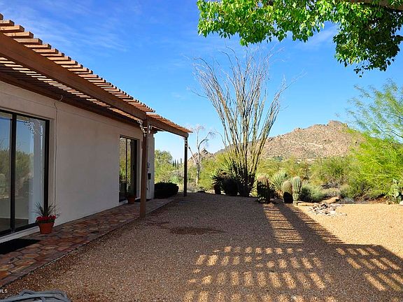 3rd image of 1053 Boulder Dr