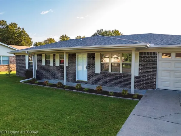 36 N Redwood Dr, Sallisaw, OK 74955