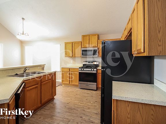 4th image of 6214 Diamond Rock Dr