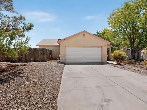 18 Timothy Ct, Los Lunas, NM 87031