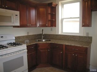 121 Westervelt Pl #1R, Lodi, NJ 07644