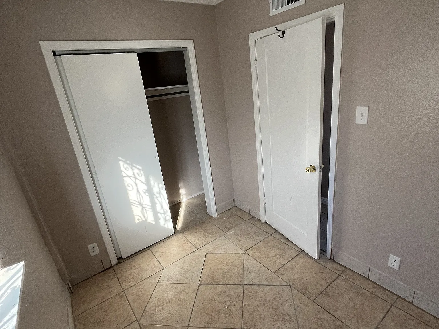 3728 Truman Ave — Photo 3