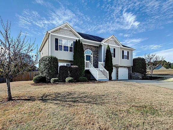 2nd image of 84 Bridgemill Dr