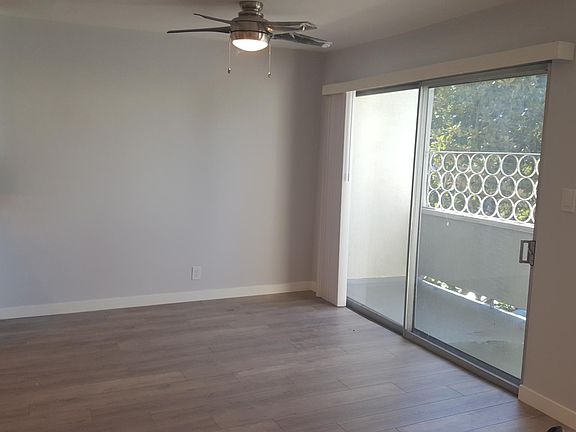 4th image of 350 N Crescent Dr APT 214