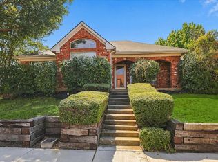 700 Summit Rdg, Lewisville, TX 75077