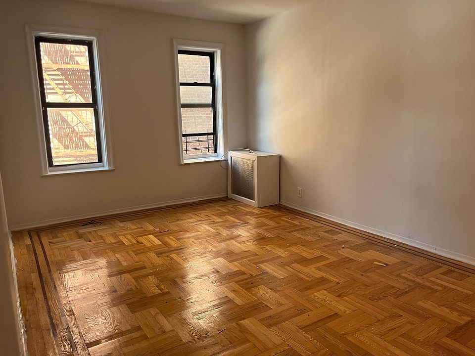 2nd image of 1551 Williamsbridge Rd APT 3F