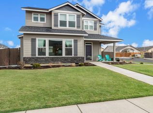 700 NW 27th St, Redmond, OR