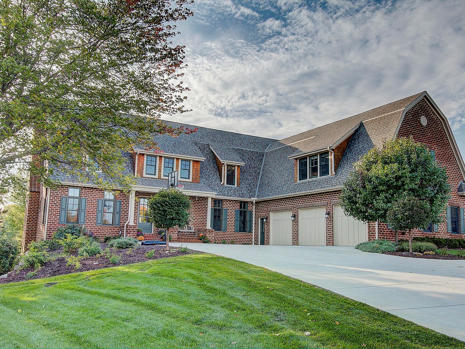 W285N3461 Conservancy Dr, Pewaukee, WI 53072 Zillow