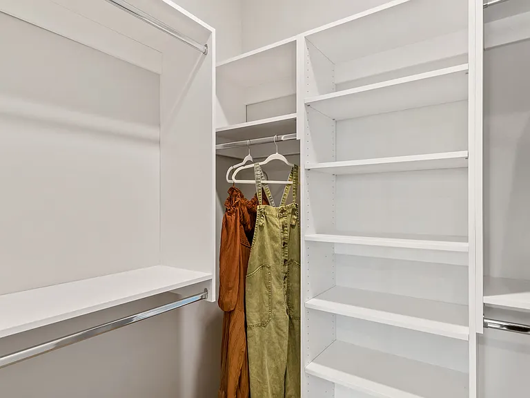 Alcove — Photo 35