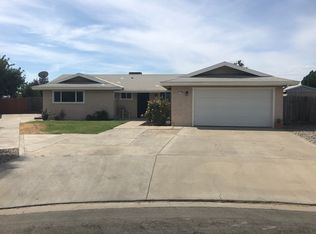 11369 Evergreen Cir, Hanford, CA 93230