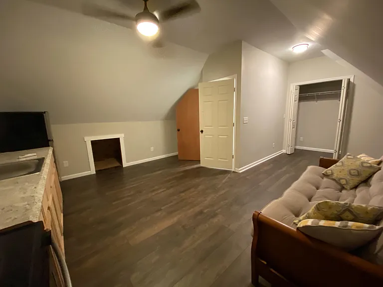 805 Mountain Creek Rd — Photo 14