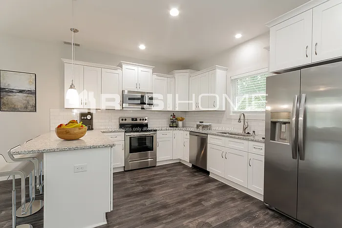 1339 Log Cabin Rd — Photo 3