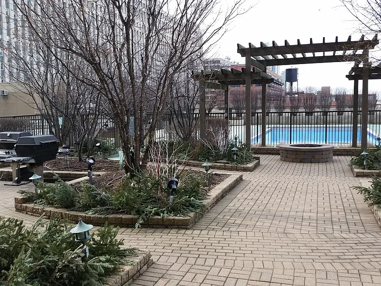 400 N La Salle Dr #2107 — Photo 26