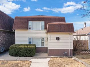 2560 Clinton St #2R, River Grove, IL 60171