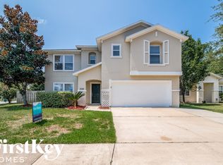 1043 Sunray Ct, Jacksonville, FL 32218