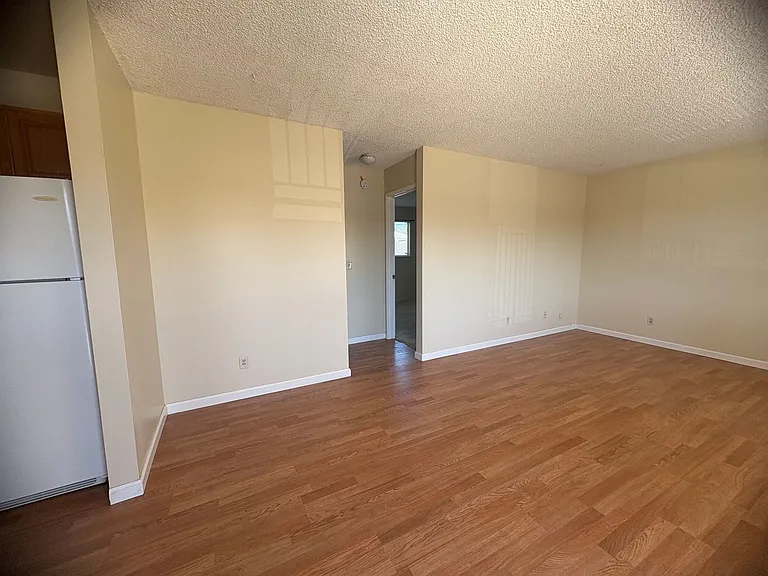 536 Forbes Ave — Photo 9