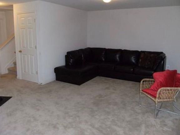 Basement/ Family Room