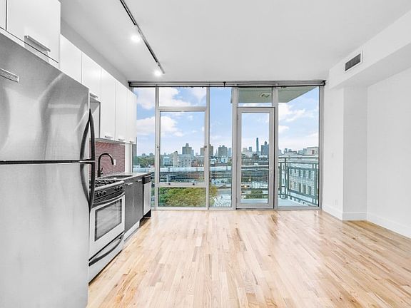 3rd image of 185 S 4th St APT 6B