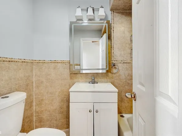 244 Webster Avenue image 13 of 25