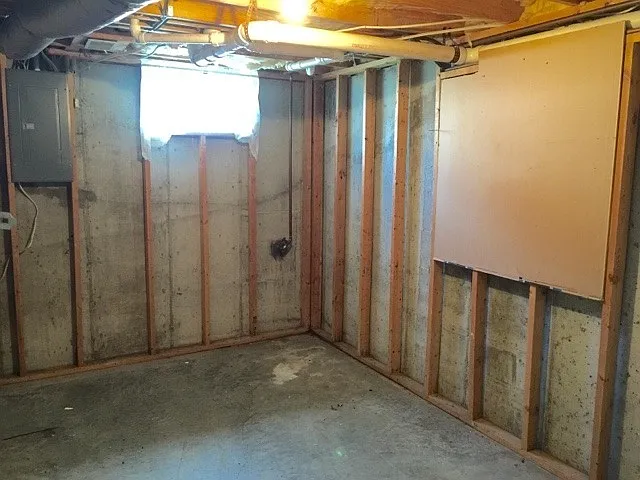 111 Pleasureville Rd — Photo 25