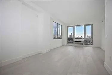 Rented by Space Marketing Shop