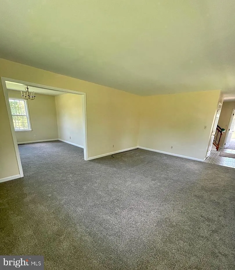 4 bed, 3.5 bath, 2452 sqft, $2,750 — Photo 3