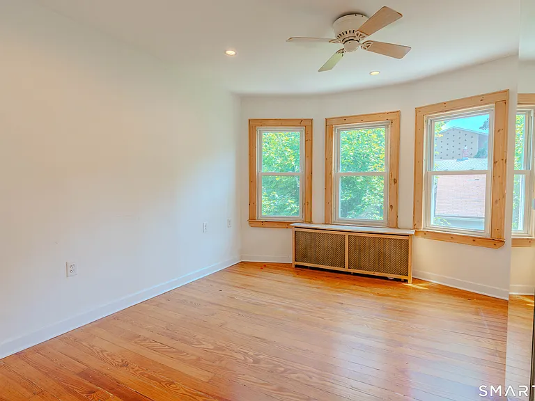 53-55 Davis Ave #B — Photo 7