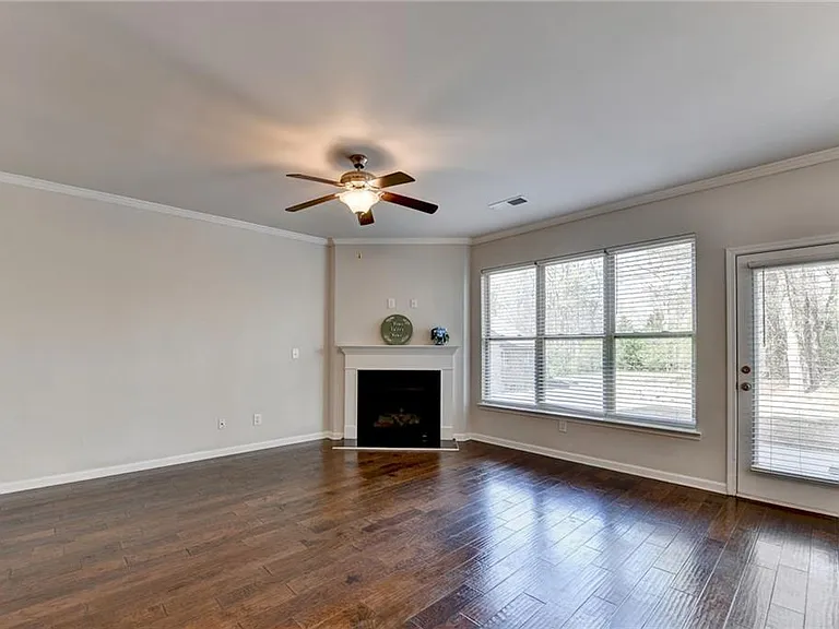 5535 Lightheart Ct — Photo 24