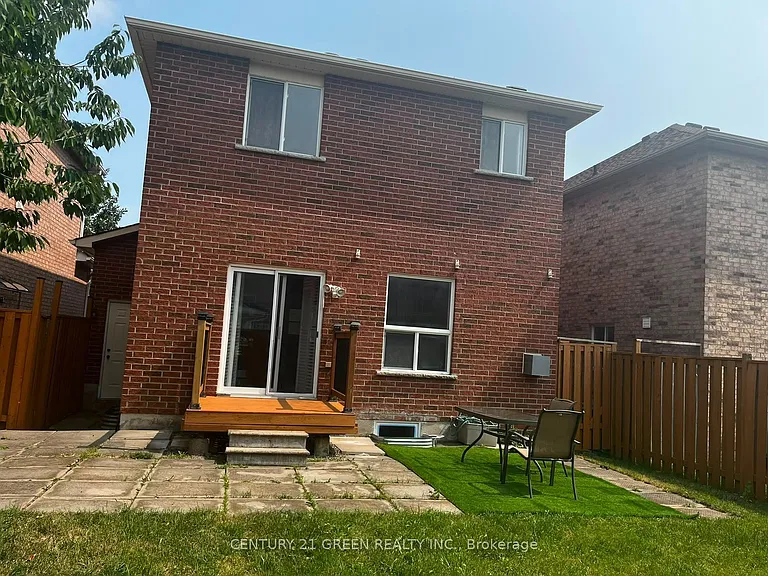 3253 Bruzan Cres #UPPER — Photo 2