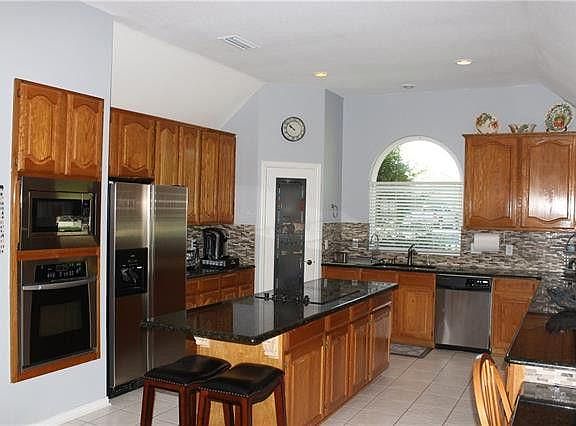 5th image of 625 Meadowcrest Dr #1