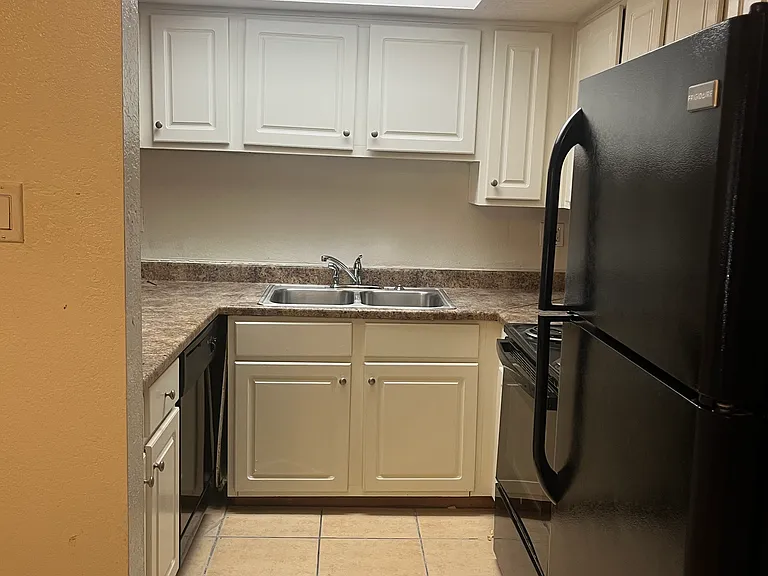3810 N Maryvale Pkwy #1023 — Photo 2