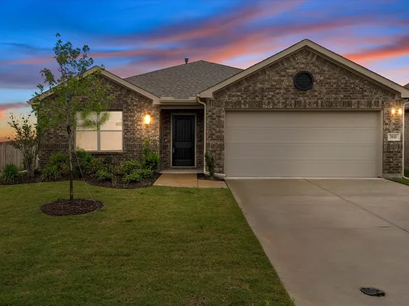 3800 Arrowchop Dr, Caddo Mills, TX 75135