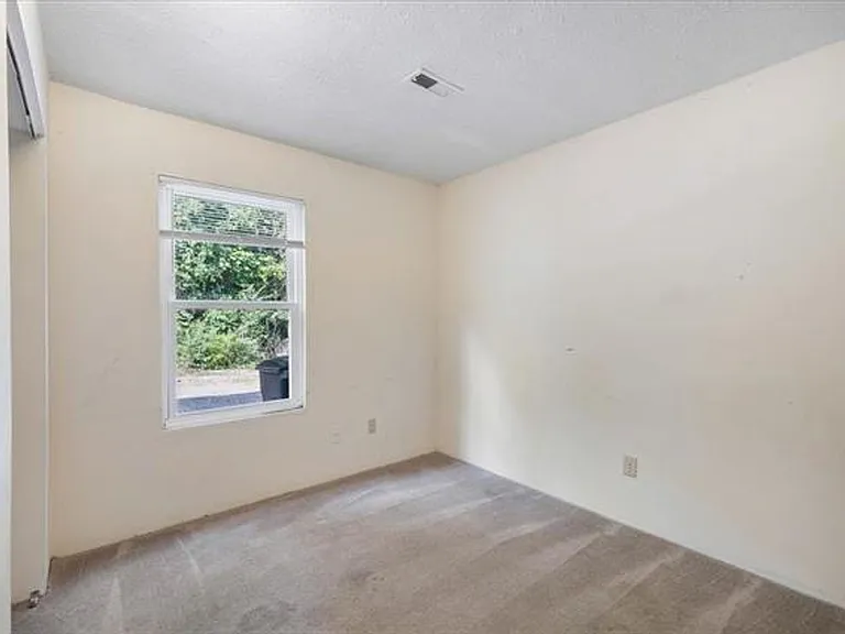 151 Clover Valley Cir — Photo 7