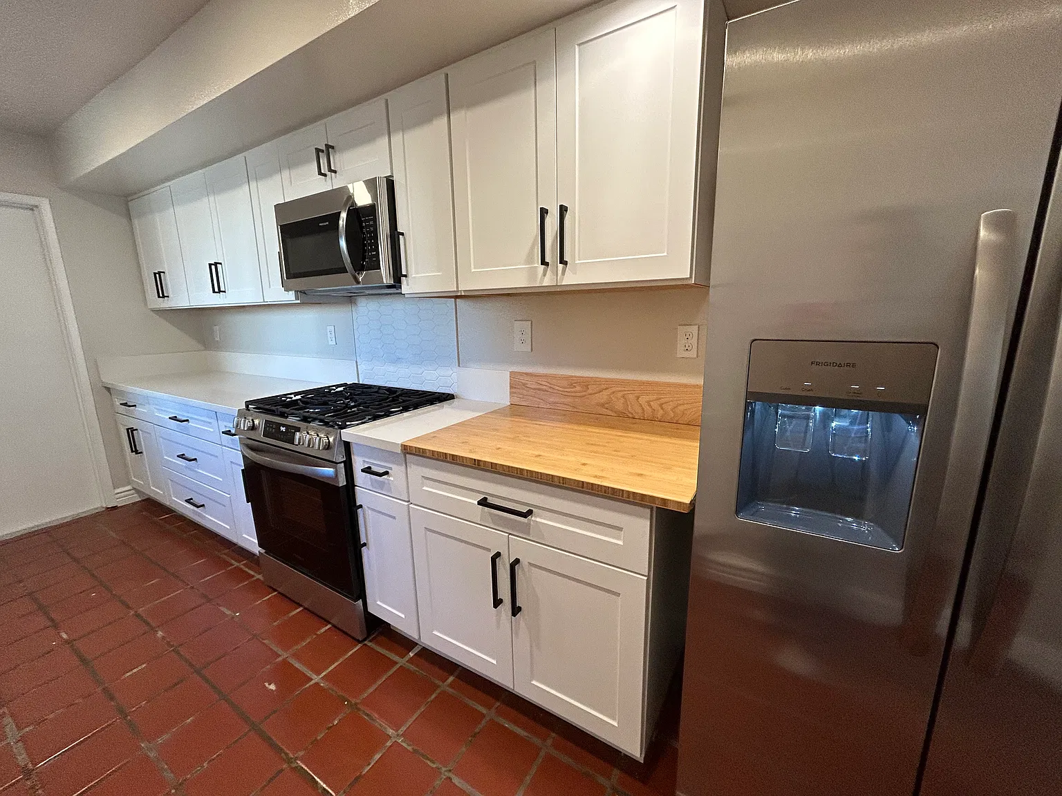 7480 Evergreen Dr — Photo 3