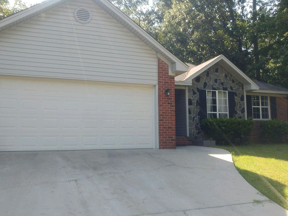 1st image of 1008 Salford Pl