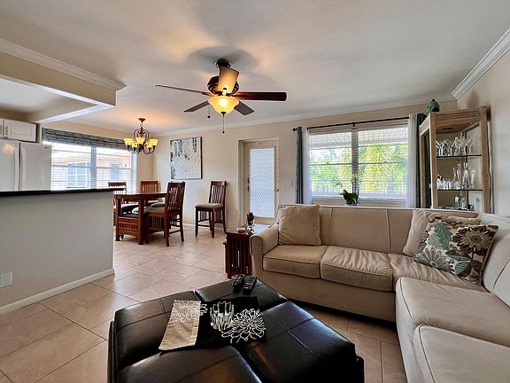 2nd image of 217 Cambridge I
