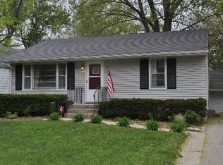 284 Heine Ave, Elgin, IL 60123