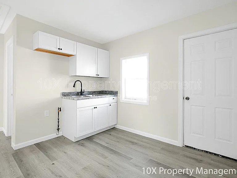 685 S Wheatland Ave — Photo 8