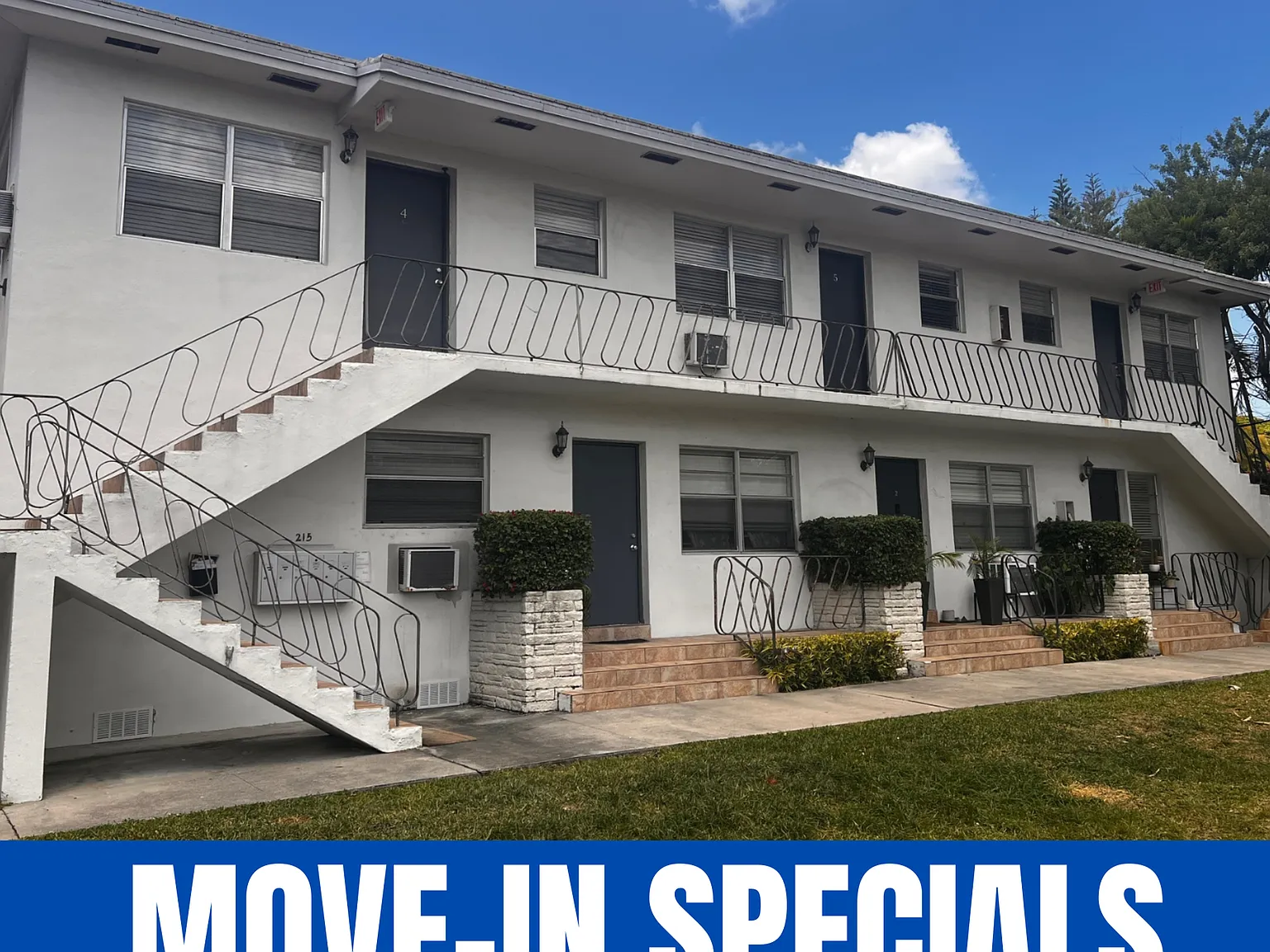 215 Menores | Coral Gables (Residential / near Business District North Ponce/Douglas area) — Photo 1