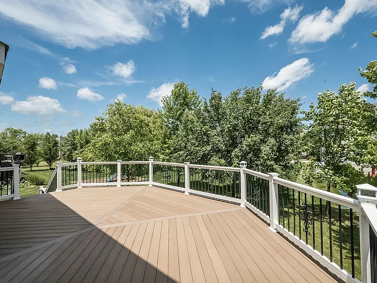 1111 Landing Place Dr — Photo 31
