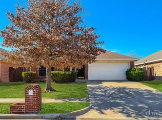 5718 Magnum Dr, Arlington, TX 76018