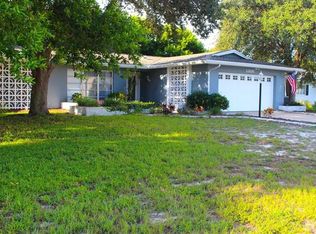13816 Dominica Dr, Seminole, FL 33776